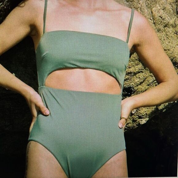 New! LOCAL THREAD Matador One Piece Swimsuit in Aloe Size Small NWT no padding - Picture 1 of 11